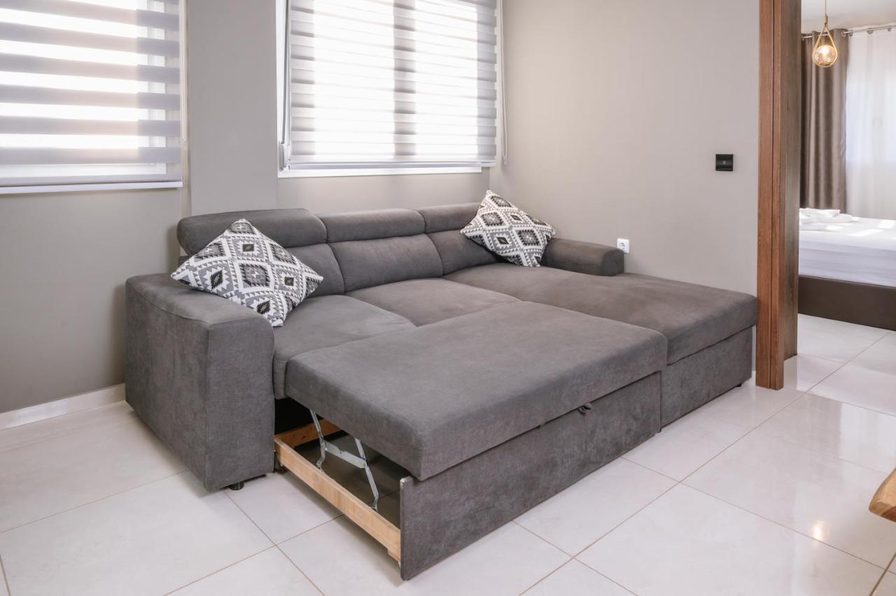 Unique1 - Two Bedroom Private Lux City Apartment Ираклион Экстерьер фото